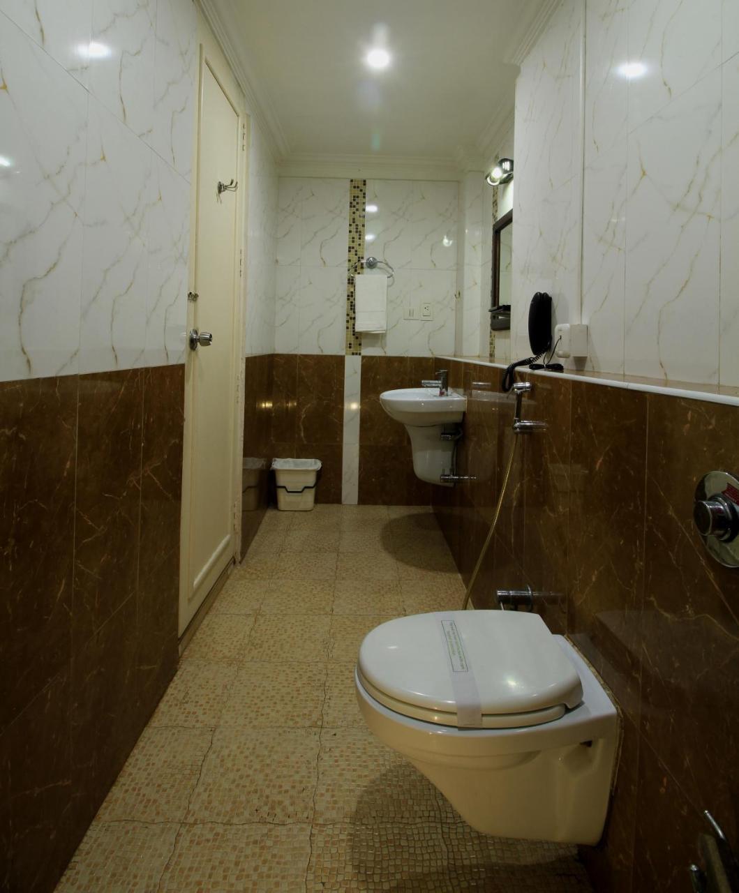 מלון קולאם Xavier'S Residency מראה חיצוני תמונה